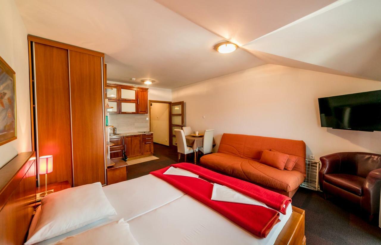 Apartmani Laban แฮร์เซ็ก-โนวี ภายนอก รูปภาพ