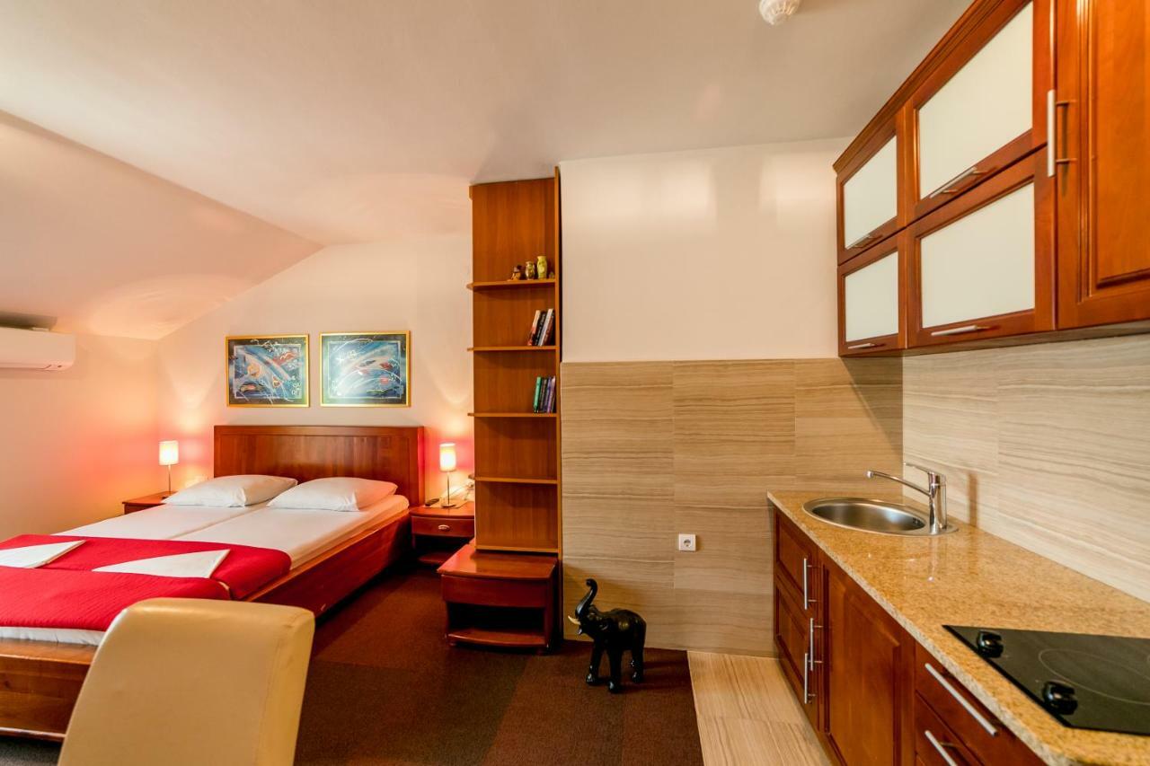 Apartmani Laban แฮร์เซ็ก-โนวี ภายนอก รูปภาพ